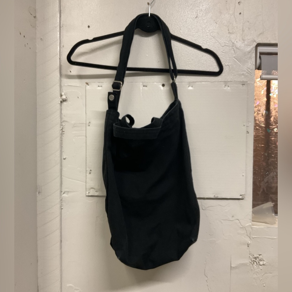 BAGGU Black Vertical Canvas Duck Bag - Picture 5 of 12